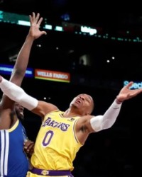 开云体育在线玩-正负值-23全队倒数第一！韦少糟糕首秀拖累全队