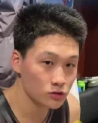 太高效了，山东18岁小将王证生涯第二战登场3分钟轰下11分