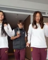 放松！女足国脚吴海燕晒与队友王霜、陈巧珠一起跳舞视频