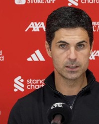 开云体育在线玩-塔帅：萨利巴热身时脚踝就扭了；我们的计划不是为了拖延对手