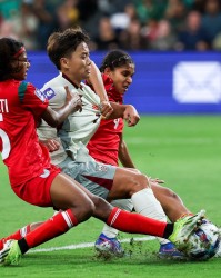 开云体育官网登入-黄健翔：女足前20分钟踢得有些凌乱，但拿下比赛不成问题