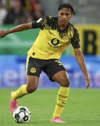 开云app官网-德媒：由于安塞尔米诺离队，多特搁置外租菲利波-马内的计划